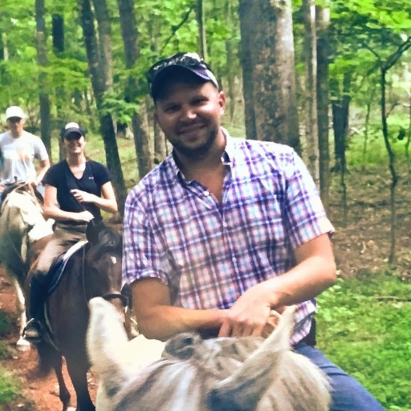 Meet your Posher, Dustin - Picture 1 of 1